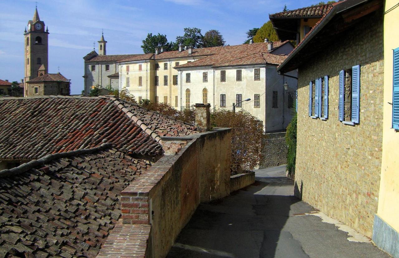 Le Case Della Saracca Monforte D'Alba Exterior photo